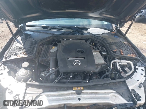 2018 Mercedes-Benz C 300 z VIN WDDWJ4KB3JF681630, wystawiony jako IAAI lot #40327445 z przebiegiem 90 967 mil mil oraz . Historia ofert i sprzedaży dostępna na DreamBid. Obrazek 10.