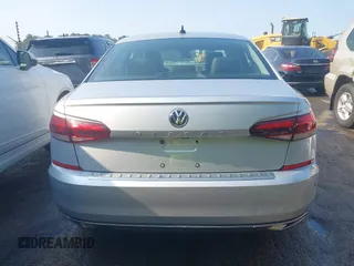 2021 Volkswagen Passat SE with VIN 1VWSA7A38MC012907, listed as a IAAI auction lot 42581889 with 76,001 mi miles and . Bid and sale history available at DreamBid. Image 17.