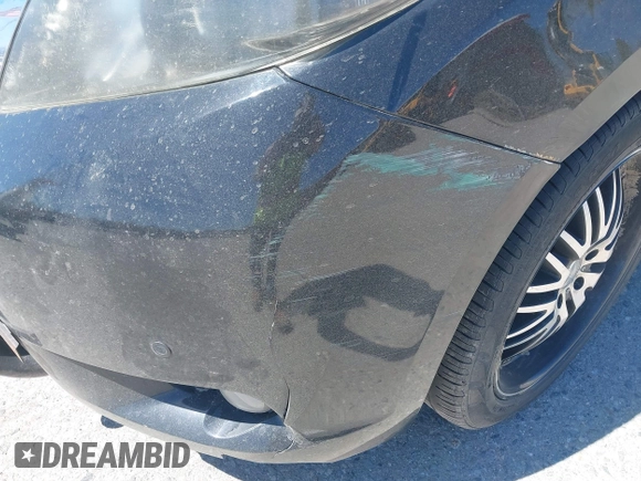 2011 Toyota Sienna XLE with VIN 5TDDK3DC8BS011975, listed as a IAAI auction lot 42112522 with 124,251 mi miles. Bid and sale history available at carsss.com. Image 6.
