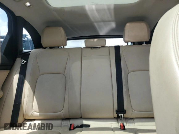 2017 Jaguar F-Pace 35t Premium with VIN SADCJ2BV7HA489912, listed as a Copart auction lot 62724665 with 74,494 mi miles and Clean title. Bid and sale history available at DreamBid. Image 10.