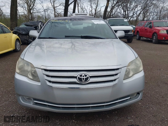 2006 Toyota Avalon XL with VIN 4T1BK36B56U122203, listed as a IAAI auction lot 41909081 with 227,587 mi miles and . Bid and sale history available at carsss.com. Image 12.