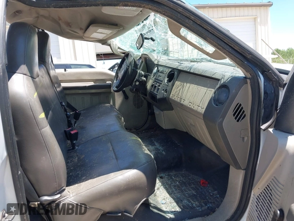 2010 Ford F-250 XL with VIN 1FTNF2A54AEA19696, listed as a IAAI auction lot 42320246 with 239,210 mi miles and . Bid and sale history available at DreamBid. Image 5.
