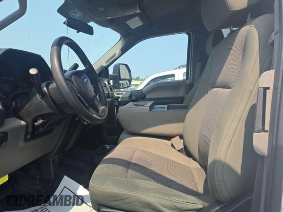 2019 Ford F-250 XL с VIN 1FT7X2B66KEG79723, выставлен на аукционе IAAI как лот 42571486 с пробегом 80 924 миль миль и . История ставок и продаж доступна на DreamBid. Изображение 9.