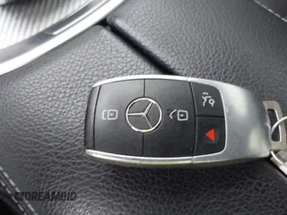 2019 Mercedes-Benz C 43 AMG с VIN 55SWF6EB5KU297002, выставлен на аукционе IAAI как лот 42274373 с пробегом 96 241 миль миль и . История ставок и продаж доступна на DreamBid. Изображение 11.