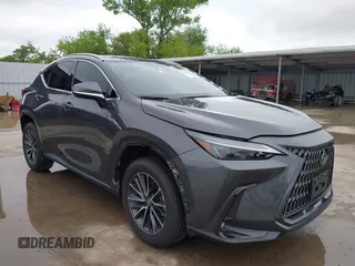 2024 Lexus NX 250 Premium z VIN 2T2GDCAZ7RC015465, wystawiony jako IAAI lot #42171196 z przebiegiem 14 322 mil mil oraz . Historia ofert i sprzedaży dostępna na DreamBid. Obrazek 1.