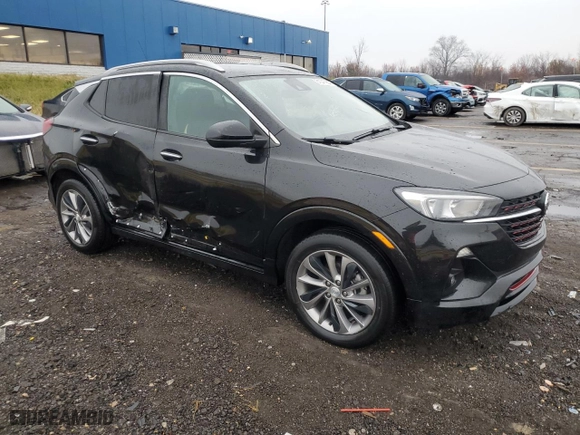 2020 Buick Encore GX Select with VIN KL4MMDSL9LB118992, listed as a Copart auction lot 81047964 with 68,267 mi miles and Salvage Title. Bid and sale history available at carsss.com. Image 4.