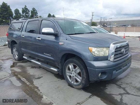 2007 Toyota Tundra LTD with VIN 5TFEV58137X032038, listed as a IAAI auction lot 41788992 with 120,600 mi miles. Bid and sale history available at carsss.com. Image 1.