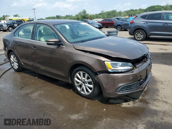 2013 Volkswagen Jetta SE with VIN 3VWDP7AJ7DM372884, listed as a Copart auction lot 60687755 with 123,754 mi miles and Salvage title. Bid and sale history available at DreamBid. Image 4.
