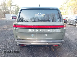 2022 Rivian R1S Launch Edition with VIN 7PDSGABL4NN000409, listed as a IAAI auction lot 41433164 with 39,603 mi miles. Bid and sale history available at carsss.com. Image 16.