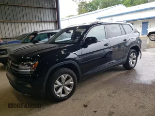 2018 Volkswagen Atlas SE with VIN 1V2DR2CA6JC544525, listed as a Copart auction lot 55482545 with 131,950 mi miles and Salvage title. Bid and sale history available at DreamBid. Image 1.