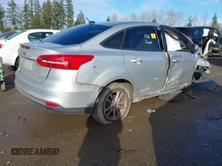 2018 Ford Focus SE with VIN 1FADP3F22JL262373, listed as a IAAI auction lot 41442133 with 1 mi miles. Bid and sale history available at carsss.com. Image 4.