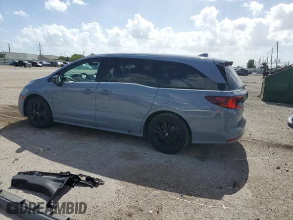 2023 Honda Odyssey Sport with VIN 5FNRL6H71PB068791, listed as a Copart auction lot 77479764 with 15,667 mi miles and Salvage Title. Bid and sale history available at carsss.com. Image 2.