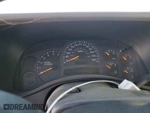2004 Chevrolet Tahoe LS z VIN 1GNEC13V94R144116, wystawiony jako Copart lot #44201645 z przebiegiem Nie podano mil oraz Czysty tytuł • Clean title. Historia ofert i sprzedaży dostępna na DreamBid. Obrazek 9.