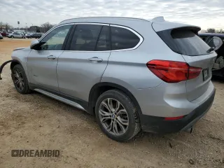 2016 BMW X1 xDrive28i z VIN WBXHT3C30GP883538, wystawiony jako Copart lot #46283315 z przebiegiem 70 696 mil mil oraz Szkoda całkowita • Salvage title. Historia ofert i sprzedaży dostępna na DreamBid. Obrazek 2.