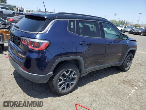 2019 Jeep Compass Trailhawk z VIN 3C4NJDDB0KT721477, wystawiony jako Copart lot #59374765 z przebiegiem 114 052 mil mil oraz Czysty tytuł • Clean title. Historia ofert i sprzedaży dostępna na DreamBid. Obrazek 3.