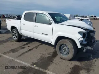 2017 Toyota Tacoma SR5 with VIN 5TFCZ5AN0HX077402, listed as a IAAI auction lot 41603762 with 118,257 mi miles and . Bid and sale history available at DreamBid. Image 1.
