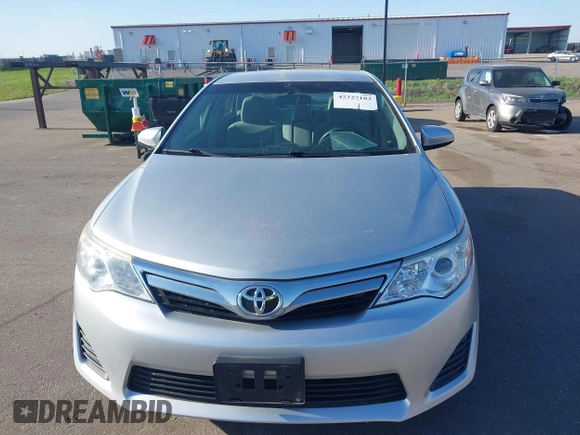 2012 Toyota Camry L z VIN 4T1BF1FK7CU078368, wystawiony jako IAAI lot #42227183 z przebiegiem 44 449 mil mil oraz . Historia ofert i sprzedaży dostępna na DreamBid. Obrazek 13.