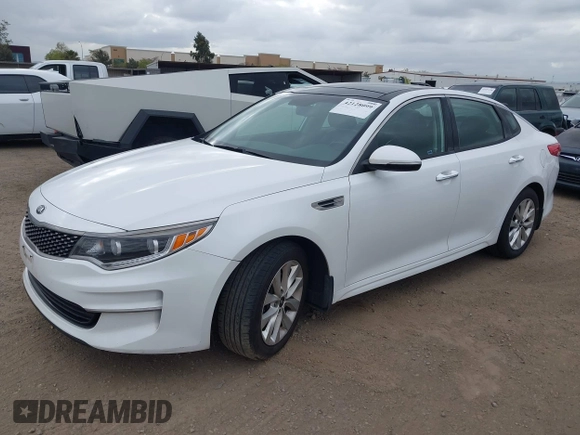 2016 Kia Optima EX with VIN 5XXGU4L31GG086203, listed as a IAAI auction lot 42128099 with 157,988 mi miles. Bid and sale history available at carsss.com. Image 17.