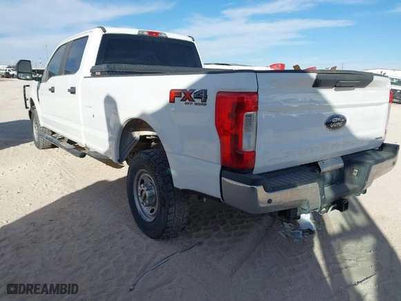 2017 Ford Super Duty F-250 SRW Lariat with VIN 1FT7W2B69HEE55373, listed as a IAAI auction lot 41676791 with 153,219 mi miles. Bid and sale history available at carsss.com. Image 3.