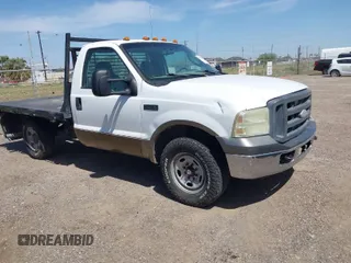 2007 Ford F-250 XL z VIN 1FTNF205X7EA29398, wystawiony jako IAAI lot #41775368 z przebiegiem 291 152 mil mil oraz . Historia ofert i sprzedaży dostępna na DreamBid. Obrazek 1.