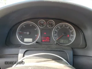 2005 Volkswagen Passat GLS z VIN WVWCE63B95E042241, wystawiony jako Copart lot #60874005 z przebiegiem 197 761 mil mil oraz Szkoda całkowita • Salvage title. Historia ofert i sprzedaży dostępna na DreamBid. Obrazek 9.
