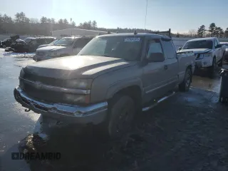 2006 Chevrolet Silverado 1500 LT2 with VIN 1GCEK19B16Z208239, listed as a Copart auction lot 42904305 with 130,263 mi miles and Salvage Title. Bid and sale history available at carsss.com. Image 1.