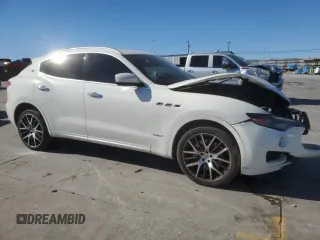 2018 Maserati Levante S GranSport with VIN ZN661YUS0JX270628, listed as a Copart auction lot 39014664 with 62,742 mi miles. Bid and sale history available at carsss.com. Image 4.