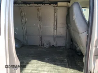 2009 GMC Savana Cargo Van with VIN 1GTFG15X091107882, listed as a Copart auction lot 47825745 with 357,222 mi miles and Salvage Title. Bid and sale history available at carsss.com. Image 11.