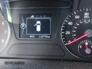 2016 Kia Sorento LX z VIN 5XYPGDA55GG179314, wystawiony jako IAAI lot #42026486 z przebiegiem 116 774 mil mil oraz . Historia ofert i sprzedaży dostępna na DreamBid. Obrazek 16.