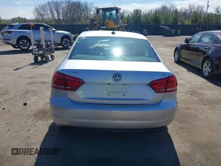 2015 Volkswagen Passat 1.8T Limited Edition with VIN 1VWAT7A32FC043594, listed as a IAAI auction lot 41867799 with 195,144 mi miles. Bid and sale history available at carsss.com. Image 16.