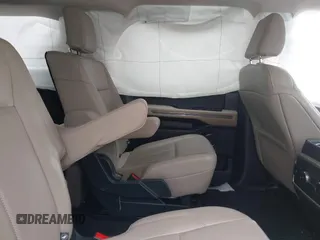 2024 Ford Expedition Max XLT with VIN 1FMJK1J83REA30890, listed as a IAAI auction lot 41866910 with 37,153 mi miles and . Bid and sale history available at DreamBid. Image 8.