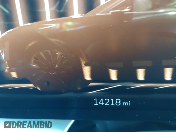 2024 Cadillac LYRIQ Sport z VIN 1GYKPTRL7RZ110193, wystawiony jako IAAI lot #41681140 z przebiegiem 14 218 mil mil oraz . Historia ofert i sprzedaży dostępna na DreamBid. Obrazek 15.