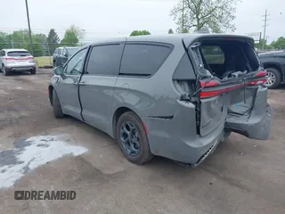 2022 Chrysler Pacifica Hybrid Limited with VIN 2C4RC1S74NR212475, listed as a IAAI auction lot 42264228 with 48,839 mi miles and . Bid and sale history available at DreamBid. Image 3.