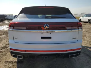 2024 Volkswagen Atlas SEL Premium R-Line with VIN 1V2FE2CA7RC219611, listed as a Copart auction lot 46862235 with 17,570 mi miles and Salvage title. Bid and sale history available at DreamBid. Image 6.