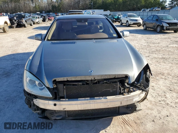 2010 Mercedes-Benz S 550 z VIN WDDNG8GB1AA323840, wystawiony jako Copart lot #44756815 z przebiegiem 138 034 mil mil oraz Szkoda całkowita • Salvage title. Historia ofert i sprzedaży dostępna na DreamBid. Obrazek 5.