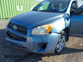 2009 Toyota RAV4 with VIN 2T3BF33V39W008781, listed as a IAAI auction lot 41679548 with 212,272 mi miles. Bid and sale history available at carsss.com. Image 6.