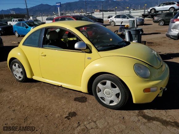 1999 Volkswagen New Beetle GLS with VIN 3VWCA21C9XM405115, listed as a Copart auction lot 77765394 with NaN miles and Clean Title. Bid and sale history available at carsss.com. Image 4.