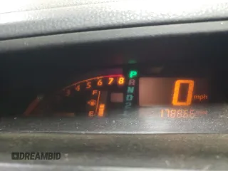 2004 Suzuki Aerio z VIN JS2RD61H645252322, wystawiony jako Copart lot #89144955 z przebiegiem 178 866 mil mil oraz Szkoda całkowita • Salvage title. Historia ofert i sprzedaży dostępna na DreamBid. Obrazek 9.