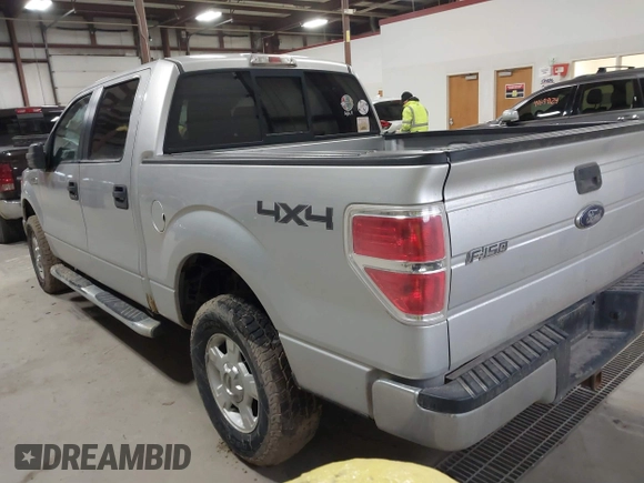 2013 Ford F-150 XL with VIN 1FTFW1EF9DFC77650, listed as a IAAI auction lot 41699427 with 267,769 mi miles. Bid and sale history available at carsss.com. Image 3.