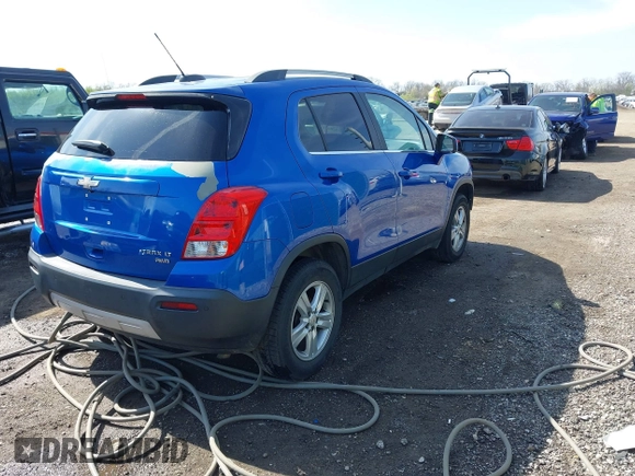2015 Chevrolet Trax LT with VIN KL7CJRSB5FB063554, listed as a IAAI auction lot 42000938 with 131,641 mi miles. Bid and sale history available at carsss.com. Image 4.