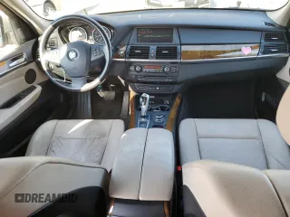 2013 BMW X5 xDrive35i with VIN 5UXZV4C56D0E02961, listed as a Copart auction lot 43245075 with 168,726 mi miles and Clean Title. Bid and sale history available at carsss.com. Image 8.
