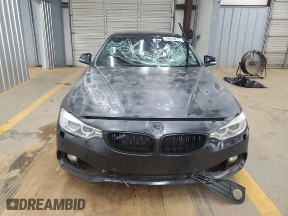 2017 BMW 4 Series 430i z VIN WBA4U7C52H5H19383, wystawiony jako Copart lot #59045215 z przebiegiem 108 719 mil mil oraz Czysty tytuł • Clean title. Historia ofert i sprzedaży dostępna na DreamBid. Obrazek 5.