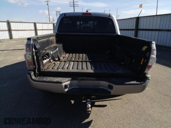 2014 Toyota Tacoma with VIN 3TMLU4EN0EM139384, listed as a Copart auction lot 45981825 with 206,799 mi miles and Salvage Title. Bid and sale history available at carsss.com. Image 6.