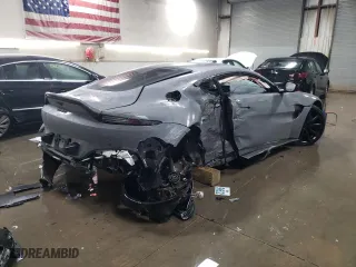 2019 Aston Martin Vantage with VIN SCFSMGAW7KGN02038, listed as a Copart auction lot 86830384 with 0 mi miles and Salvage Title. Bid and sale history available at carsss.com. Image 3.