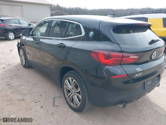 2022 BMW X2 xDrive28i with VIN WBXYJ1C09N5U38465, listed as a IAAI auction lot 41817014 with 46,954 mi miles. Bid and sale history available at carsss.com. Image 3.
