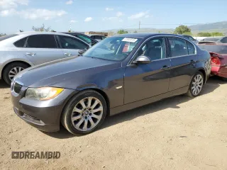 2006 BMW 3 Series 330i with VIN WBAVB33526KS38547, listed as a Copart auction lot 52686815 with 120,137 mi miles and Salvage Title. Bid and sale history available at carsss.com. Image 1.