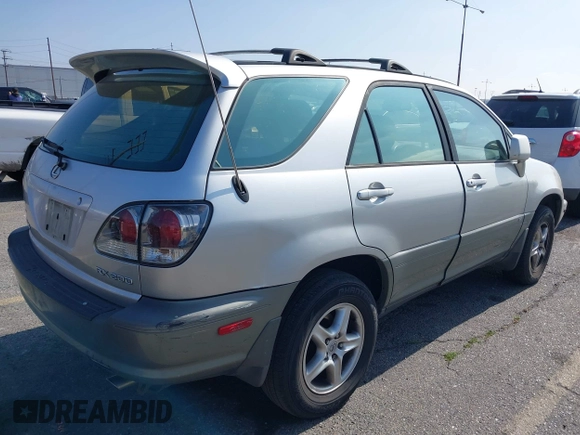 2001 Lexus RX 300 with VIN JTJGF10U410115432, listed as a IAAI auction lot 42215006 with 303,230 mi miles and . Bid and sale history available at DreamBid. Image 4.