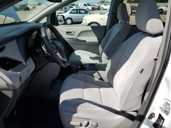 2018 Toyota Sienna LE Auto Access Seat with VIN 5TDKZ3DCXJS916445, listed as a Copart auction lot 62831275 with 104,859 mi miles and Salvage title. Bid and sale history available at DreamBid. Image 7.