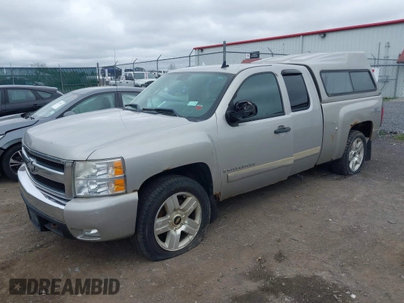 2008 Chevrolet Silverado 1500 1LT with VIN 2GCEK19J281269604, listed as a IAAI auction lot 42188009 with 208,156 mi miles and . Bid and sale history available at DreamBid. Image 2.