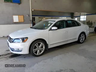2015 Volkswagen Passat SE with VIN 1VWBS7A36FC005034, listed as a Copart auction lot 47081545 with 147,810 mi miles and Salvage title. Bid and sale history available at DreamBid. Image 1.